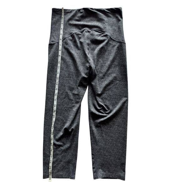 Spanx Women's Heather Gray High Rise Cropped Compression Leggings Size L - Picture 7 of 10